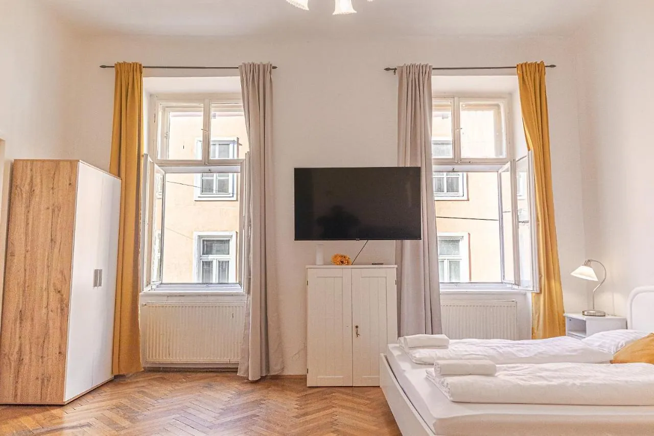 Apartament Peerles 2Br Apt. Perfectly Situated&Well Connected Wiedeń
